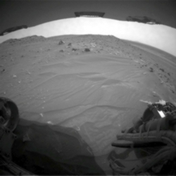 Blick aus der hinteren Hazcam an Sol 1861